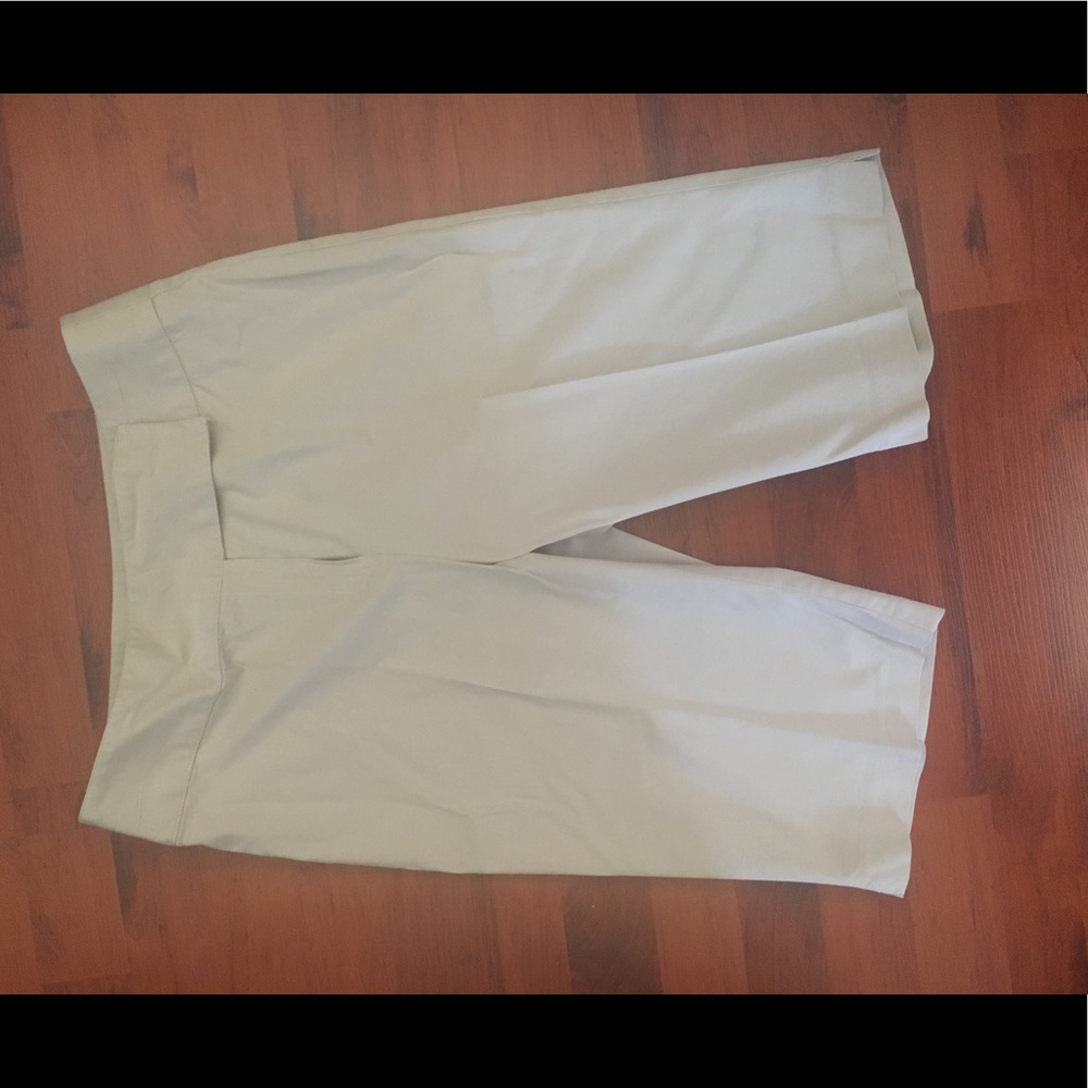 Pantology khaki shorts